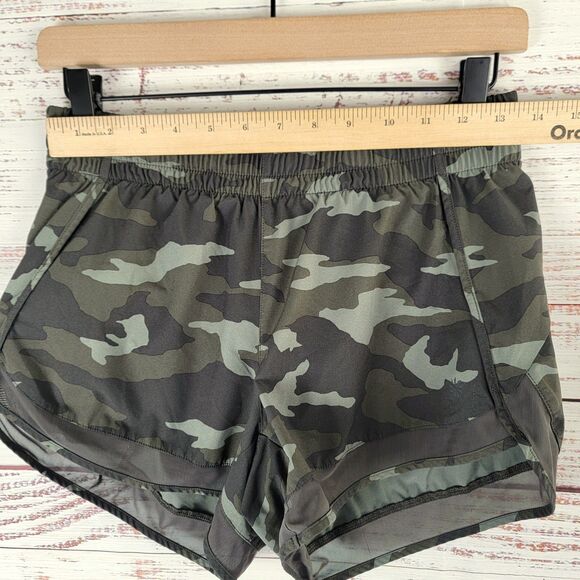 Athleta Printed Mesh Racer Run Shorts 4" Green Camo Athletic Running Womens Sz S - Picture 6 of 12